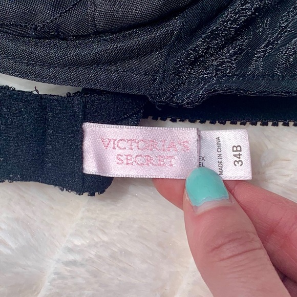VICTORIA’S SECRET BRA 🌸 - Picture 5 of 5